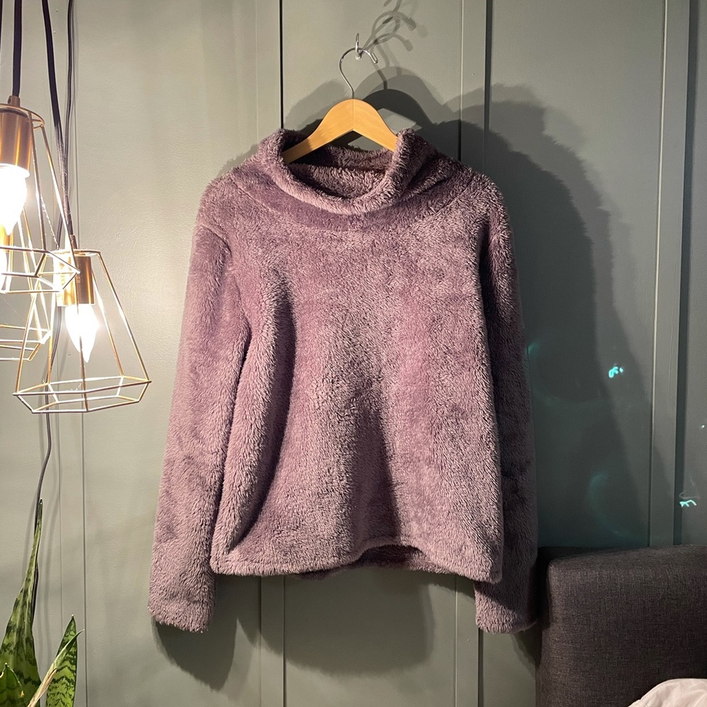 Joy Lab Fuzzy Pullover